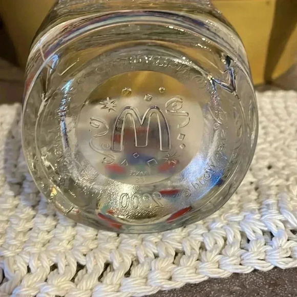 Walt Disney World 2000 Celebration Glass - Picture 5 of 10